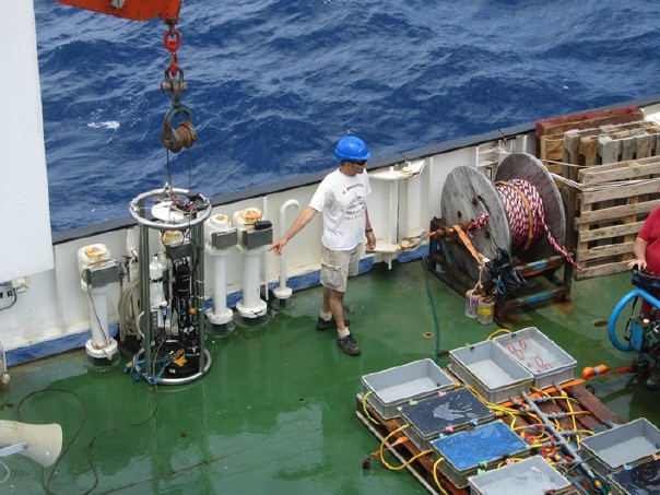 Preparing the launch of the optical profiler Preparing the launch of the optical profiler